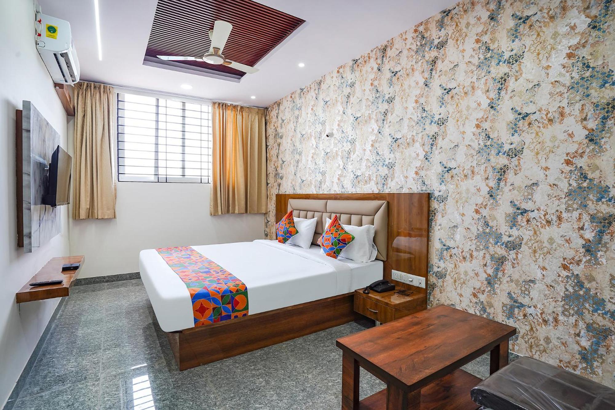 Fabhotel Platinum Palace - Nr Magadi Main Road Bangalore Buitenkant foto