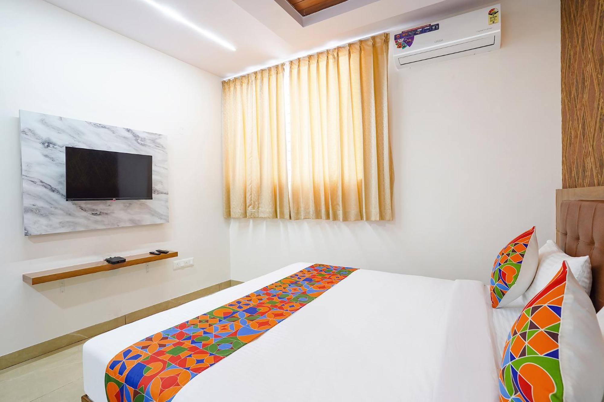 Fabhotel Platinum Palace - Nr Magadi Main Road Bangalore Buitenkant foto
